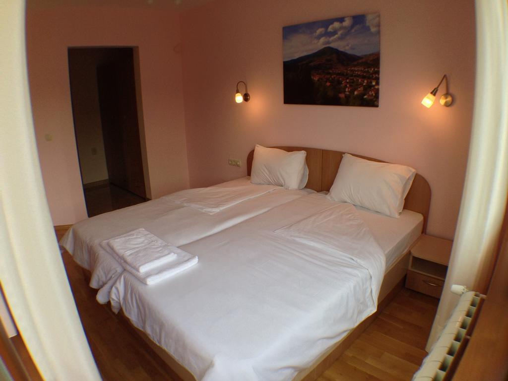 Mala Planina Guest House Iskrets 外观 照片