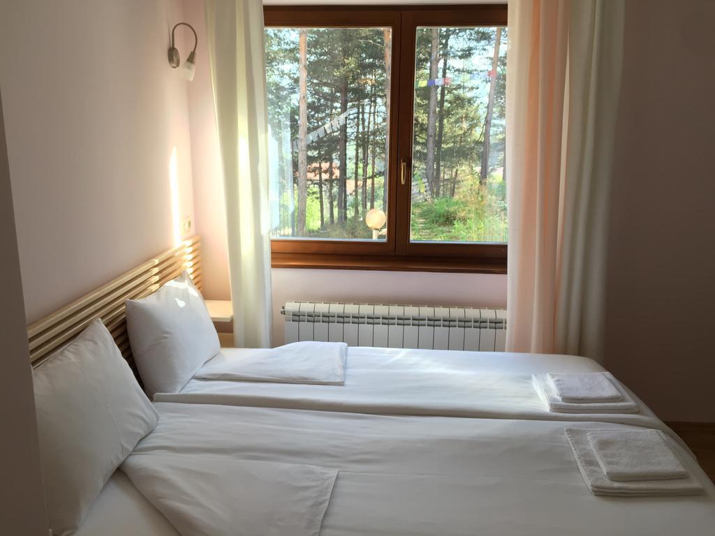 Mala Planina Guest House Iskrets 外观 照片