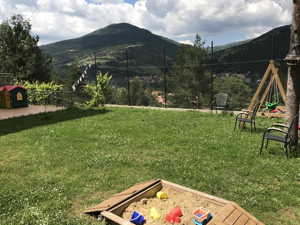 Mala Planina Guest House Iskrets 外观 照片